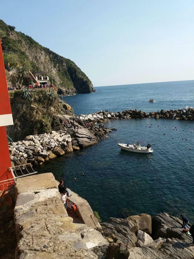 Ca'La Luna - In Centro Con Terrazza Riomaggiore Exteriör bild