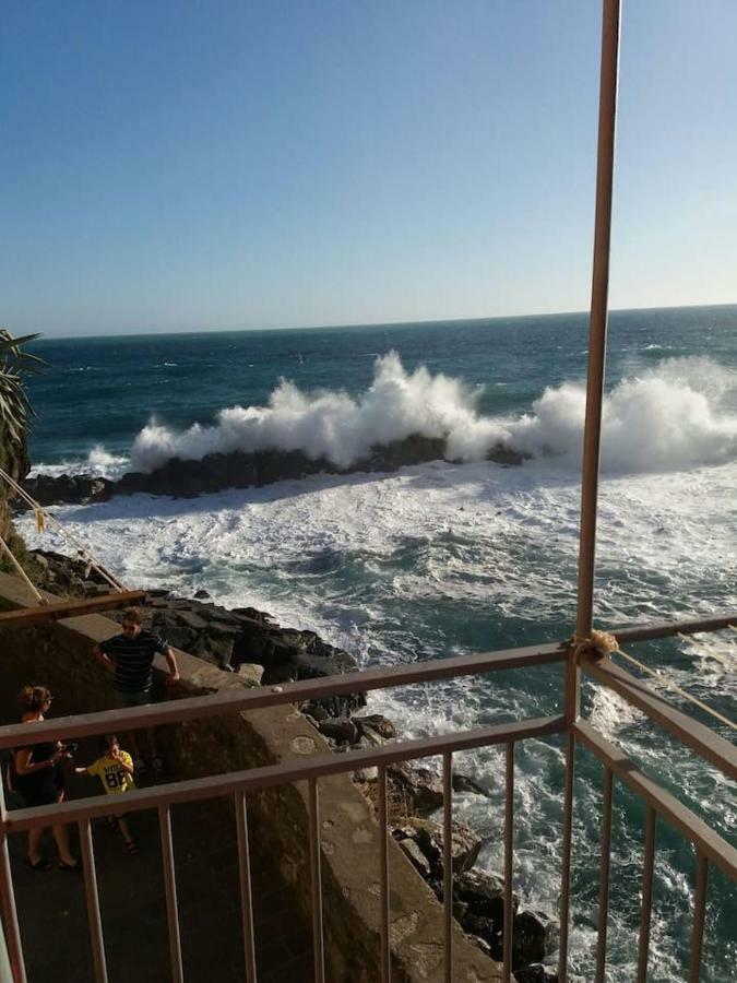 Ca'La Luna - In Centro Con Terrazza Lägenhet Riomaggiore Exteriör bild