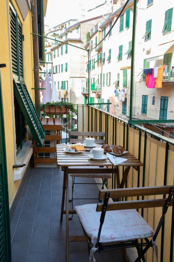 Ca'La Luna - In Centro Con Terrazza Lägenhet Riomaggiore Exteriör bild