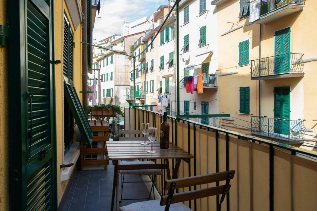 Ca'La Luna - In Centro Con Terrazza Lägenhet Riomaggiore Exteriör bild