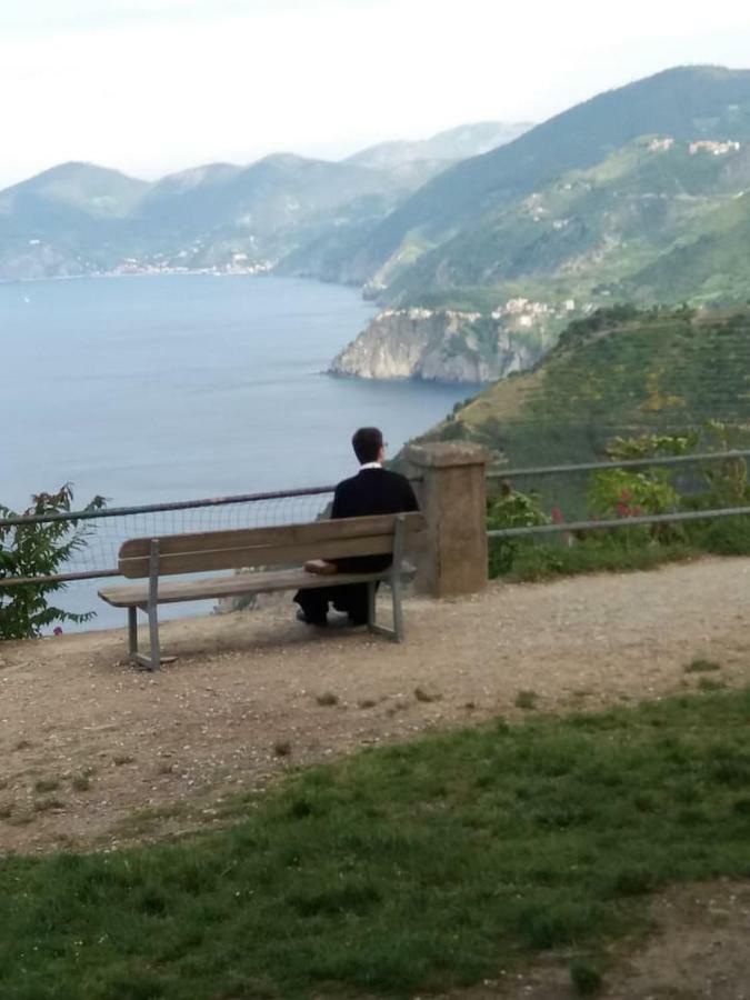 Ca'La Luna - In Centro Con Terrazza Lägenhet Riomaggiore Exteriör bild