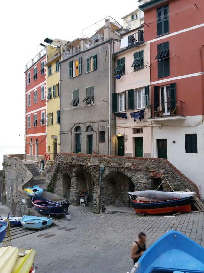 Ca'La Luna - In Centro Con Terrazza Riomaggiore Exteriör bild